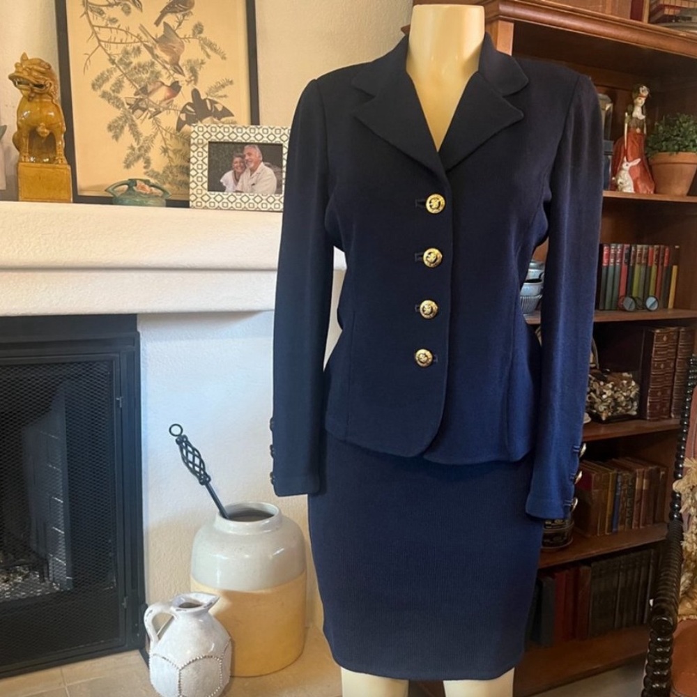 ST.JOHN COLLECTION Navy w/ Gold Buttons Double Knit Skirt Set